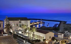 Zafran Boutique Hotel